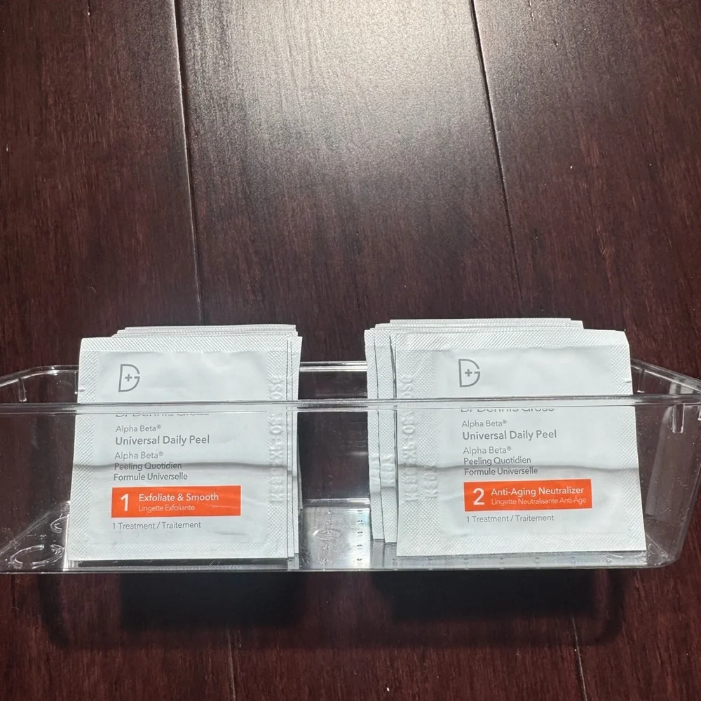 Dr. Dennis Gross Universal Daily Peel Packets - White with Orange Accent - Picture 3 of 4